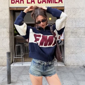 Retro Harajuku Spliced zipper Knit Sweater New Fashionable Casual Sweater Men American Y2k Letter Embroidery Clothing Women